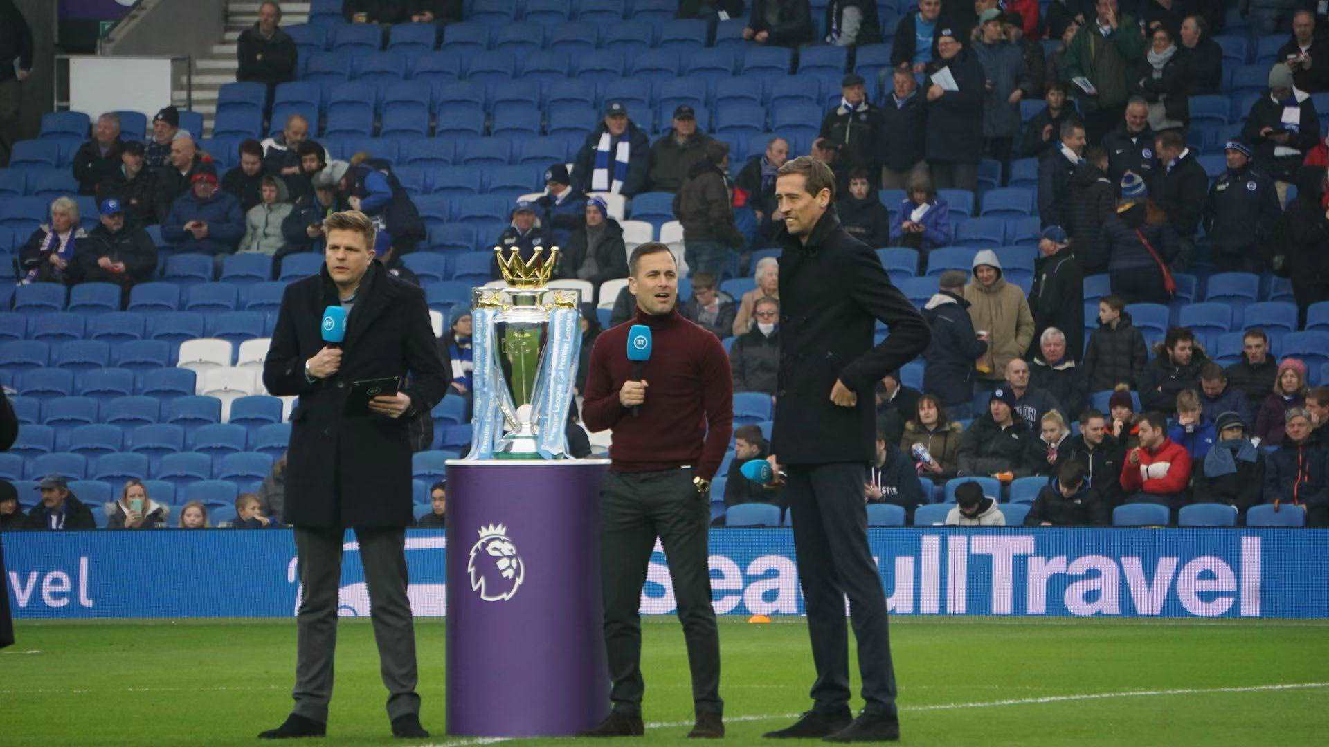 盲目的金錢 盲目的金錢